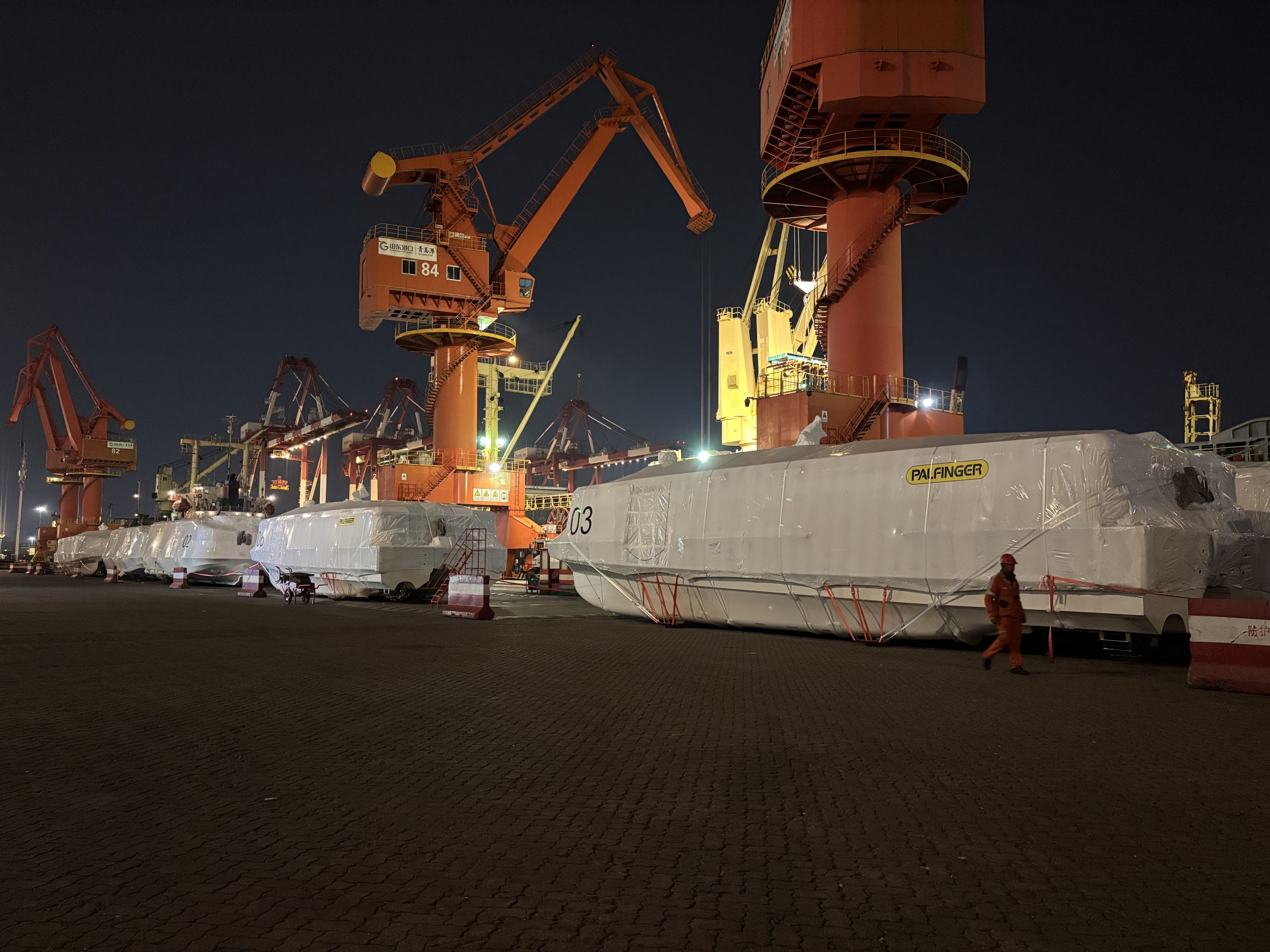5.05.02_Qingdao lifeboats at port